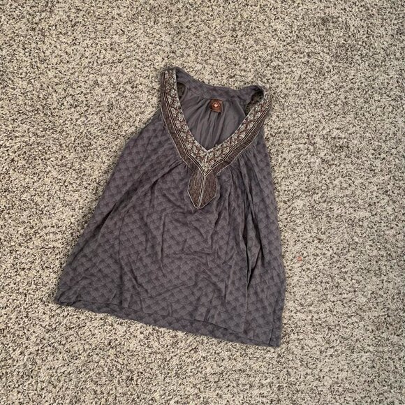 tank top with embroidered beads details - Picture 1 of 5